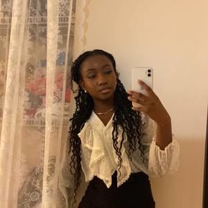 Meet your Posher, Deborah